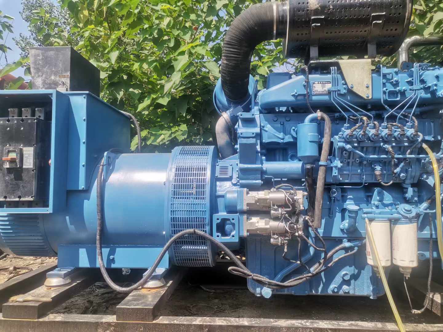 木鱼镇详细说明降低 800kW 柴油发电机输出电流波动的方法