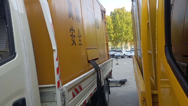 木鱼镇如何判断柴油发电机组和UPS电源的切换时间是否符合要求？